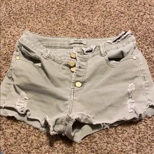Distressed short, shorts.